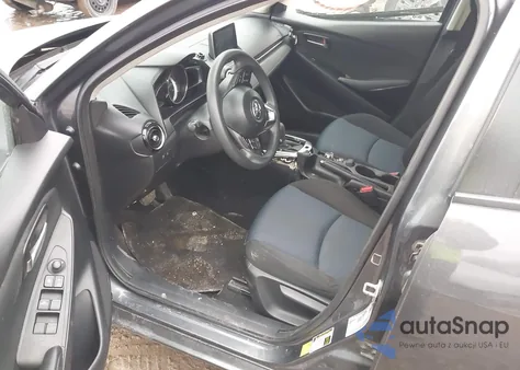 2017 Toyota Yaris Ia z USA, uszkodzony, nr VIN 3MYDLBYV1HY187028